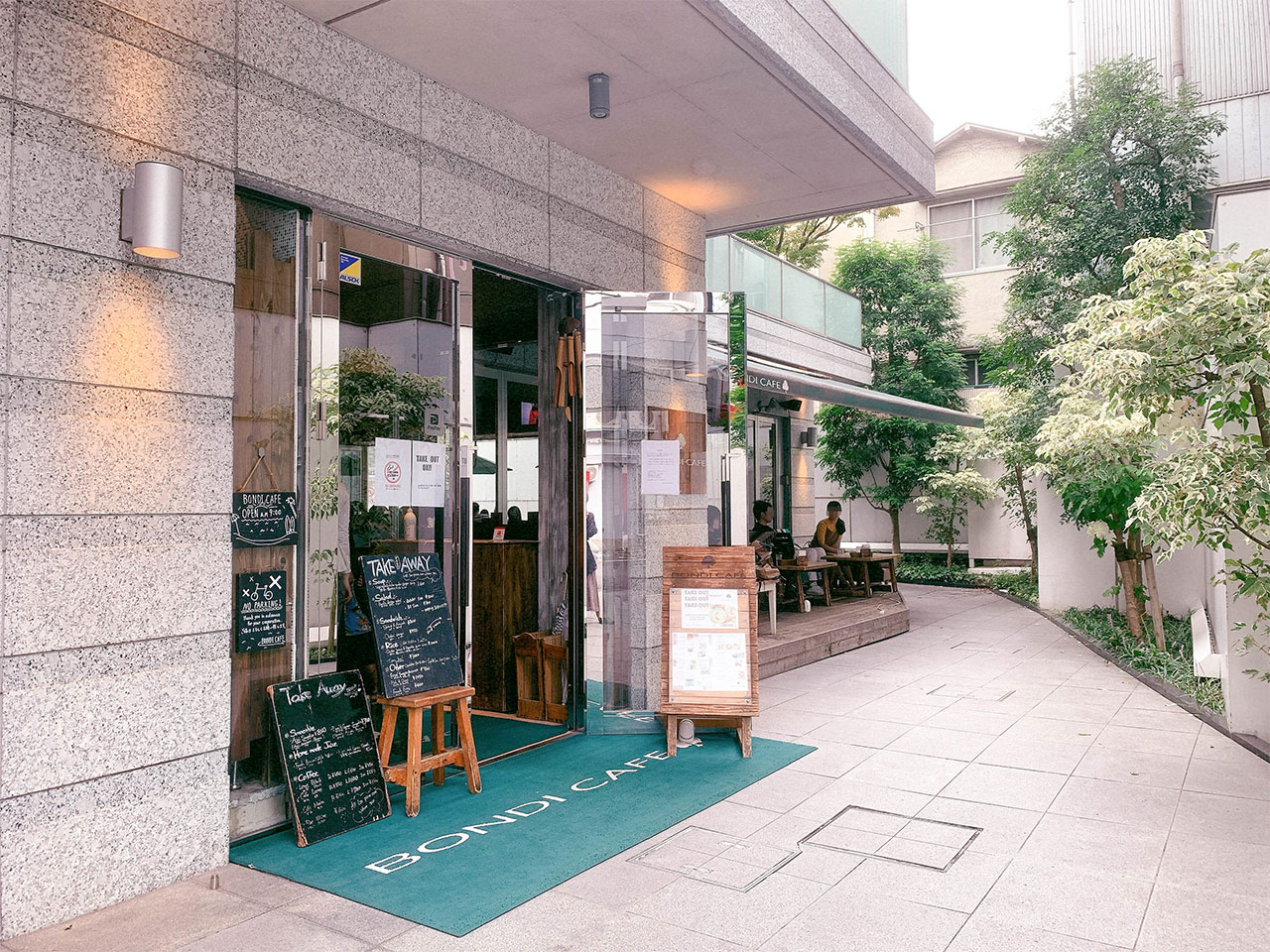 BONDI CAFE (ボンダイカフェ)